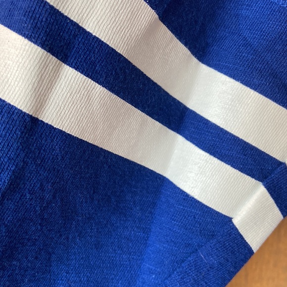 Women’s long sleeve tee. - Picture 3 of 5